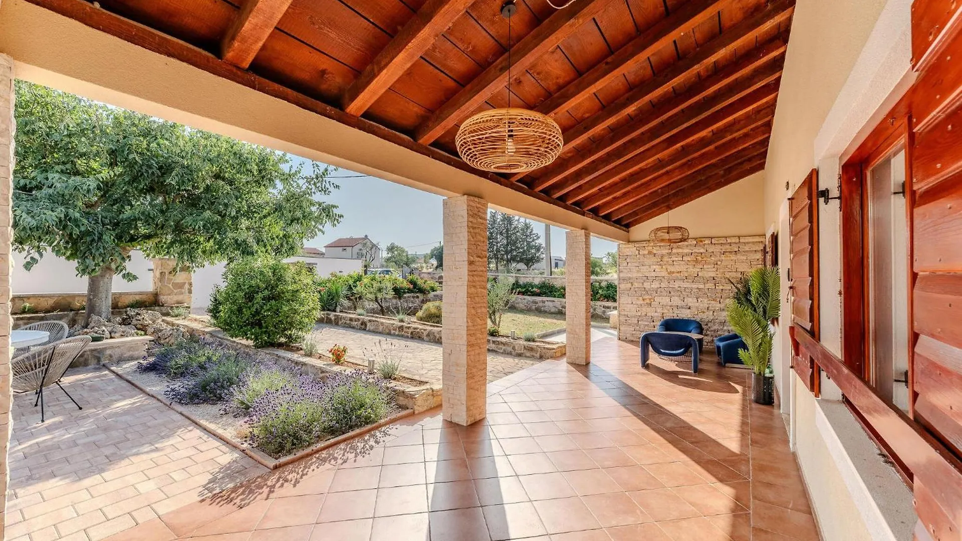 Lovely Home In Zagrad 0*,